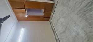 Furnished Amenities in 2 BHK Builder Floor at Spring Field Colony – for Rent