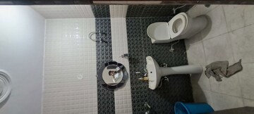 Bathroom in 2 BHK Builder Floor at Sector 30 – for Rent