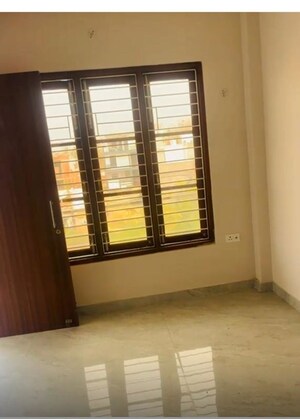 Room in 3 BHK Independent House at Gomti Nagar – for Sale