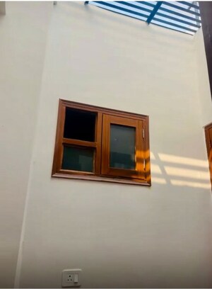 Room in 3 BHK Independent House at Gomti Nagar – for Sale