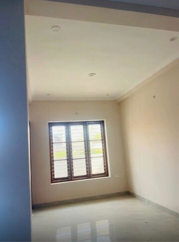 Room in 3 BHK Independent House at Gomti Nagar – for Sale