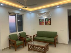3.5 BHK + Servant Room Apartment For Rent in Jaypee Kensington Park Plot