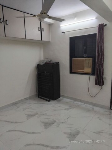 Room in 1 BHK Apartment at Vile Parle East – for Rent