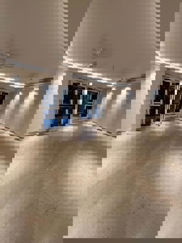 4 BHK + Servant Room Builder Floor For Rent in DLF City Phase IV