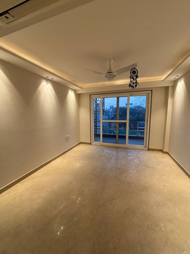 Room, dlf-city-phase-iv 4 Bedroom 4500 Sq.Ft. Builder Floor In Dlf Phase iv Gurgaon 9839063