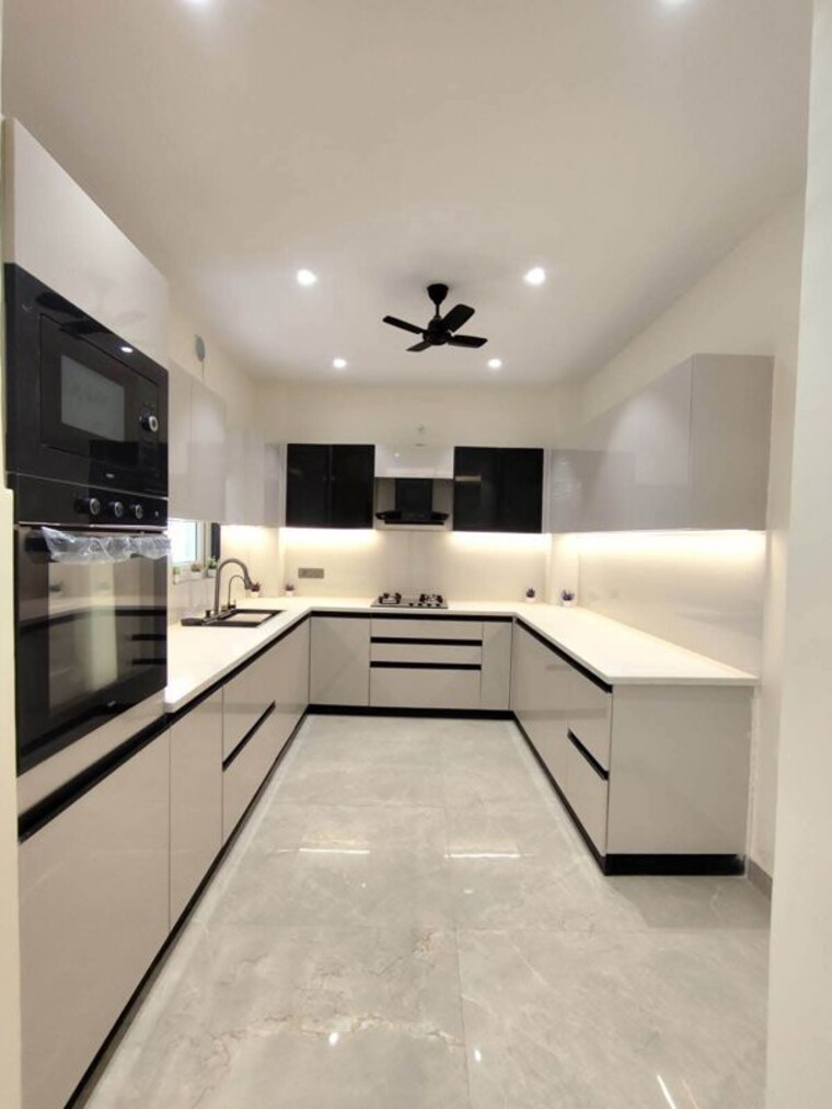 Kitchen, vasant kunj 3 Bedroom 1750 Sq.Ft. Apartment In Vasant Kunj Delhi 9839081