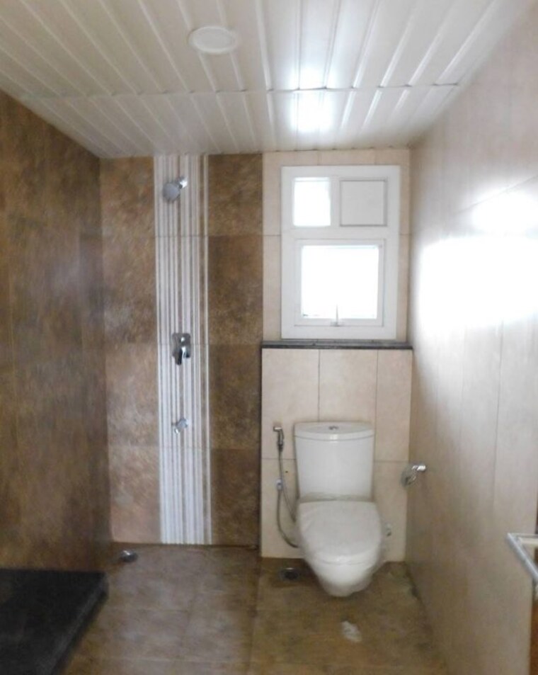 Bathroom, prestige-tranquil 3 Bedroom 1600 Sq.Ft. Apartment In Kokapet Hyderabad 9839082