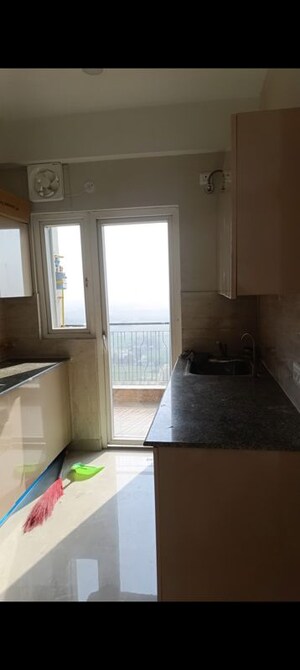 Room in 2 BHK Apartment at Truvae Fragrance, Siddharth Vihar – for Rent