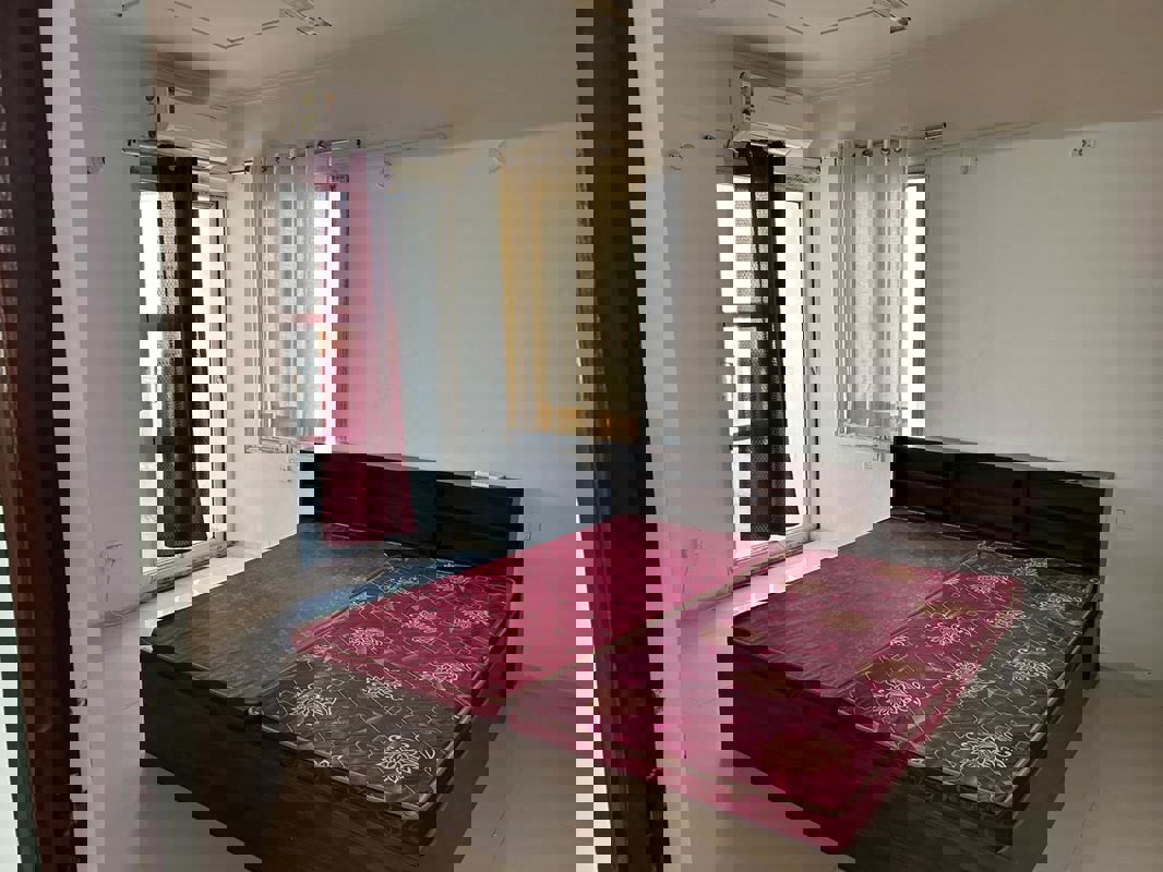 3 BHK + Pooja Room,Study Room Apartment For Rent in Vrindavan Yojna