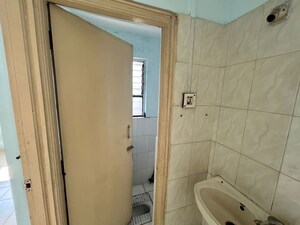 Bathroom in 1 BHK Apartment at Baner – for Rent