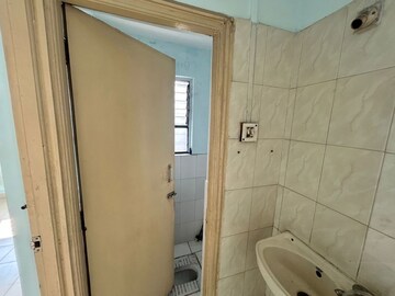 Bathroom in 1 BHK Apartment at Baner – for Rent