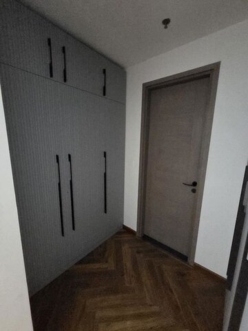 Room in 2 BHK Apartment at Shalimar Belvedere Court, Gomti Nagar – for Rent