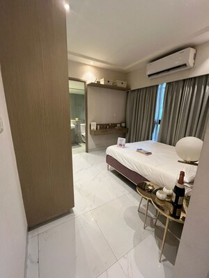 Team Area in 1 BHK Apartment at Runwal Gardens, Dombivli East – for Sale