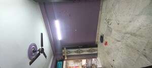 Furnished Amenities in 3 BHK Builder Floor at Panchsheel Vihar – for Sale