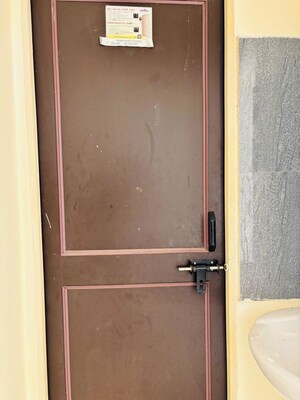 Bathroom in 1 BHK Apartment at Anand Nagar – for Rent