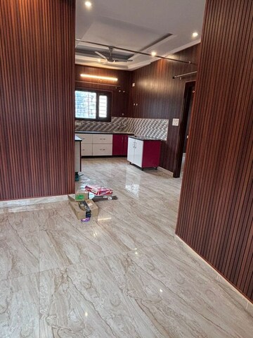 Parking in 2 BHK Builder Floor at Sahastradhara – for Rent