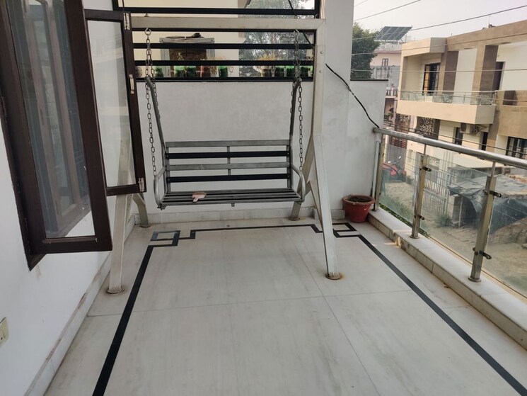 Balcony, indira nagar 2.5 Bedroom 1500 Sq.Ft. Villa In Indira Nagar Lucknow 9839212