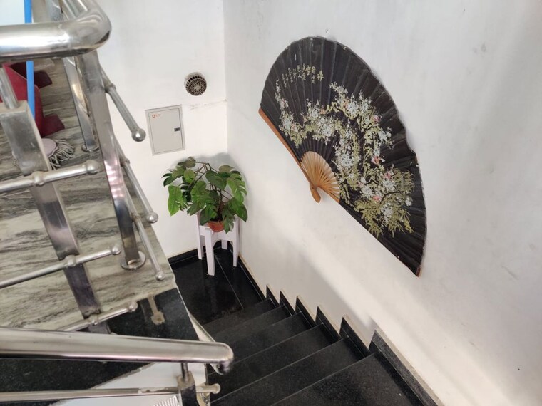 undefined, indira nagar 2.5 Bedroom 1500 Sq.Ft. Villa In Indira Nagar Lucknow 9839212