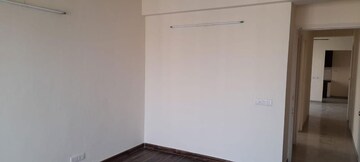 Room in 3.5 BHK Apartment at CHD Avenue 71, Sector 71 – for Rent