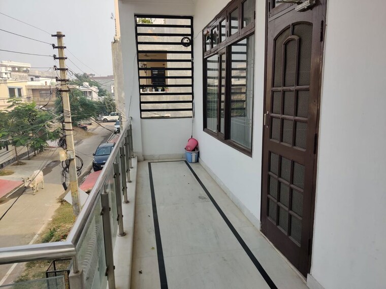 Balcony, indira nagar 2.5 Bedroom 1500 Sq.Ft. Villa In Indira Nagar Lucknow 9839224