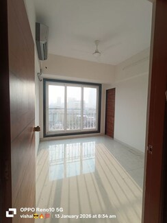 2 BHK Apartment For Rent in Yash Trinity