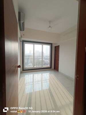 2 BHK Apartment For Rent in Yash Trinity, Dadar West