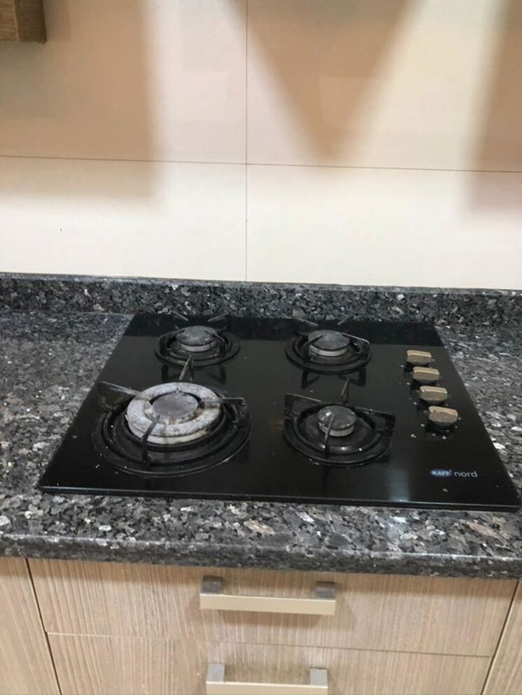  Parking, new friends colony 3 Bedroom 300 Sq.Yd. Builder Floor In New Friends Colony Delhi 9839238