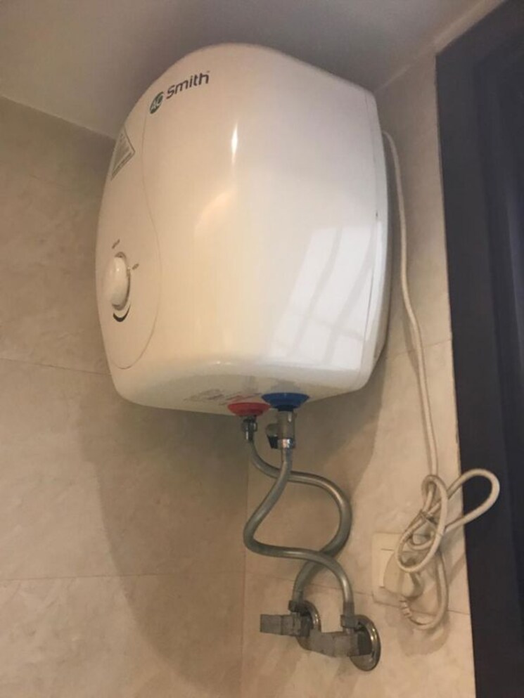 Bathroom, new friends colony 3 Bedroom 300 Sq.Yd. Builder Floor In New Friends Colony Delhi 9839238