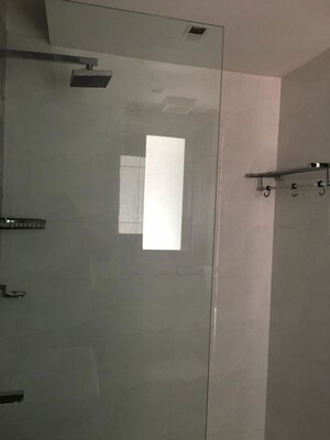 Room in 3 BHK Builder Floor at New Friends Colony – for Rent