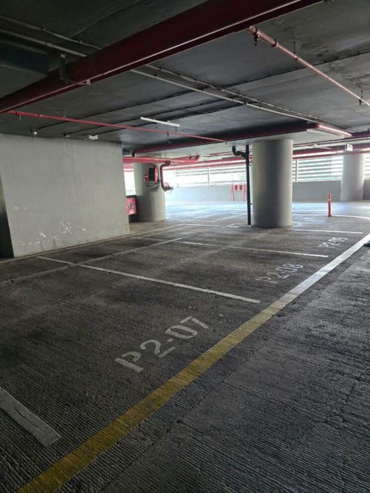  Parking, oberoi-realty-prisma 4 Bedroom 2131 Sq.Ft. Apartment In Andheri East Mumbai 9839254