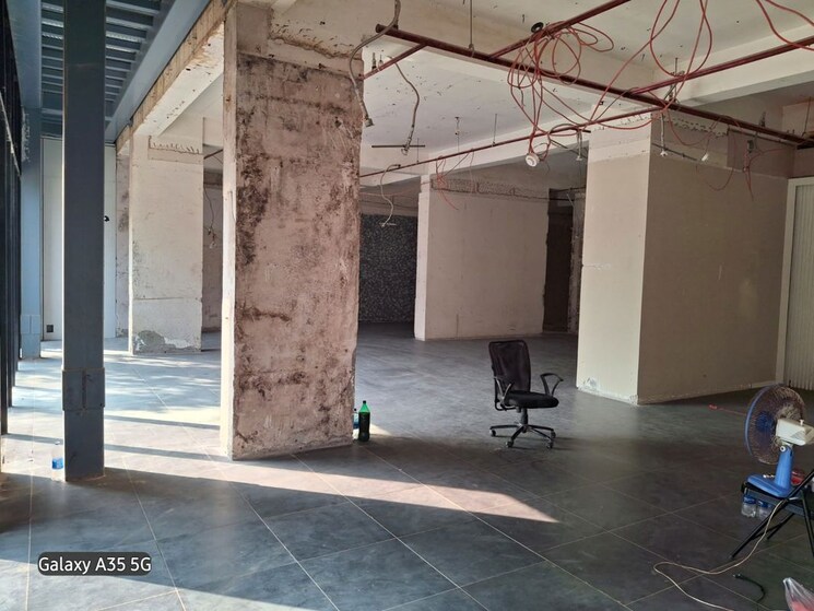 undefined, atul-blue-empress Commercial Showroom 6040 Sq.Ft. In Kandivali West Mumbai 9839260