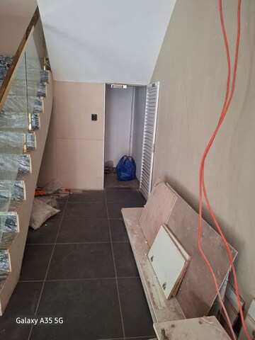 Staircase in  Showroom at Atul Blue Empress, Kandivali West – for Rent