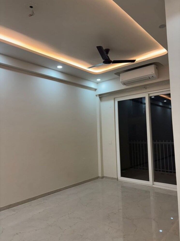 Room, puri-diplomatic-greens-phase-i 3 Bedroom 2100 Sq.Ft. Apartment In Sector 111 Gurgaon 9839262