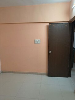 1 BHK + Study Room Apartment For Rent in Ghatkopar East