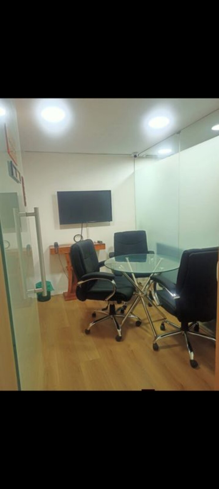 Team Area, wagle-estate Commercial Office Space 1800 Sq.Ft. In Shivaji Nagar Thane 9839286