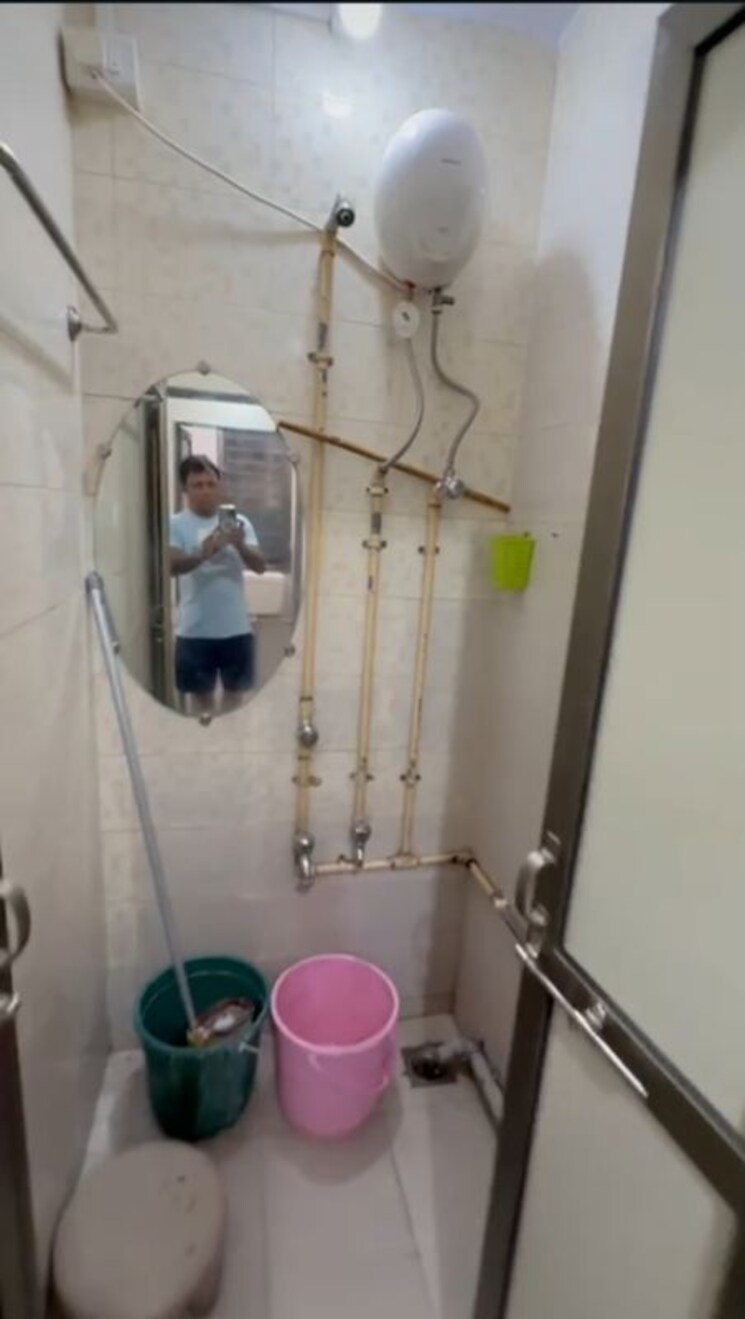 Bathroom, amogh-chs-parel 1 Bedroom 350 Sq.Ft. Apartment In Parel Mumbai 9839288