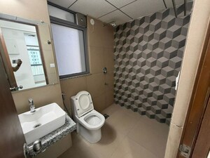 Master Bedroom in 1.5 BHK Apartment at Kalpataru Immensa D, Kolshet Road – for Rent