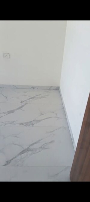 Room in 1 BHK Apartment at Ranuja Ramdev, Bhayandar East – for Sale