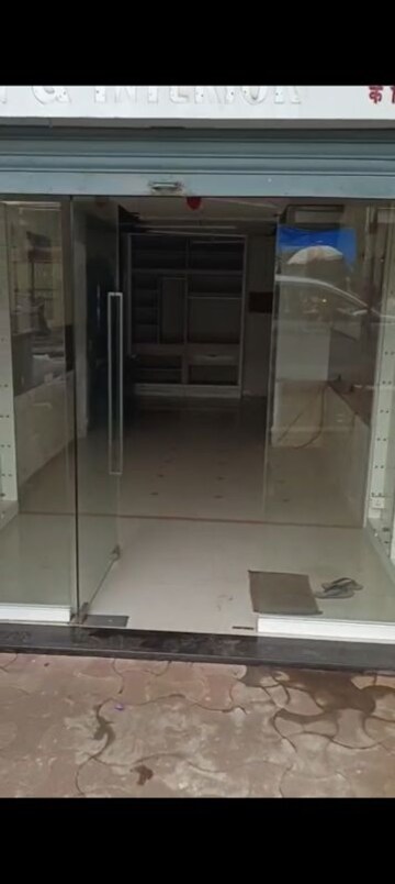  Shop For Rent in Takshila CHS, Andheri East