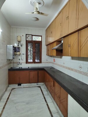 Kitchen in 3 BHK Builder Floor at Unitech Arcadia, South City 2 – for Rent