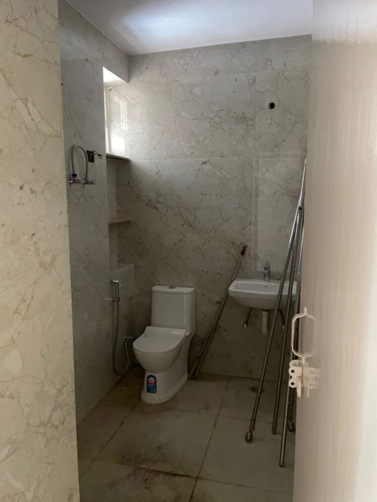 Bathroom, rwa-apartments-sector-61 3 Bedroom 1600 Sq.Ft. Independent House In Sector 61 Noida 9839372