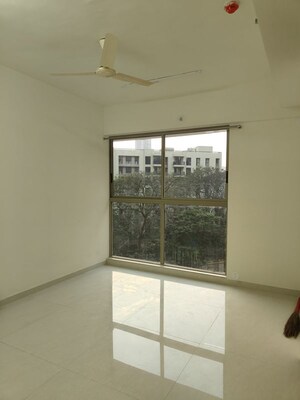 Room in 1 BHK Apartment at Lodha Crown Quality Homes, Majiwada – for Rent