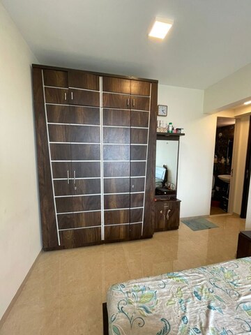 Furnished Amenities in 3.5 BHK Apartment at Dosti Eastern Bay, Wadala – for Rent