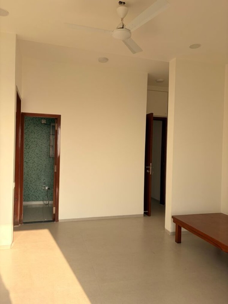 Room, queens-court-worli 4 Bedroom 3180 Sq.Ft. Apartment In Worli Mumbai 9839409