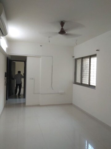 2.5 BHK Apartment For Rent in Lodha Splendora, Ghodbunder Road