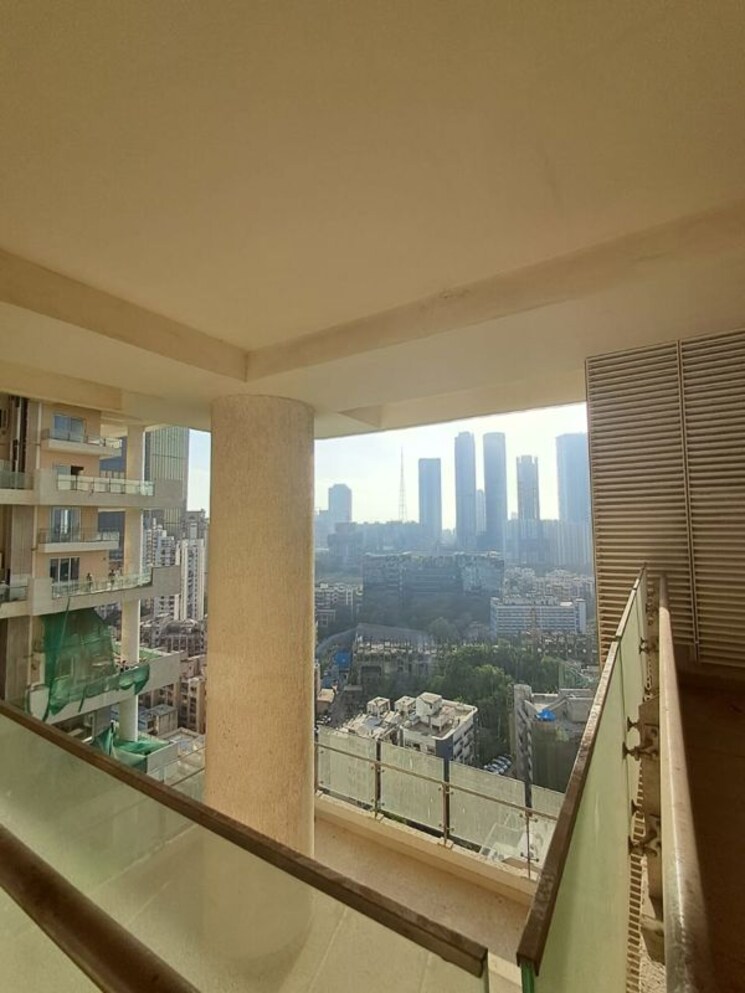 Balcony, indiabulls-sky-suites 3 Bedroom 3485 Sq.Ft. Apartment In Lower Parel Mumbai 9839407