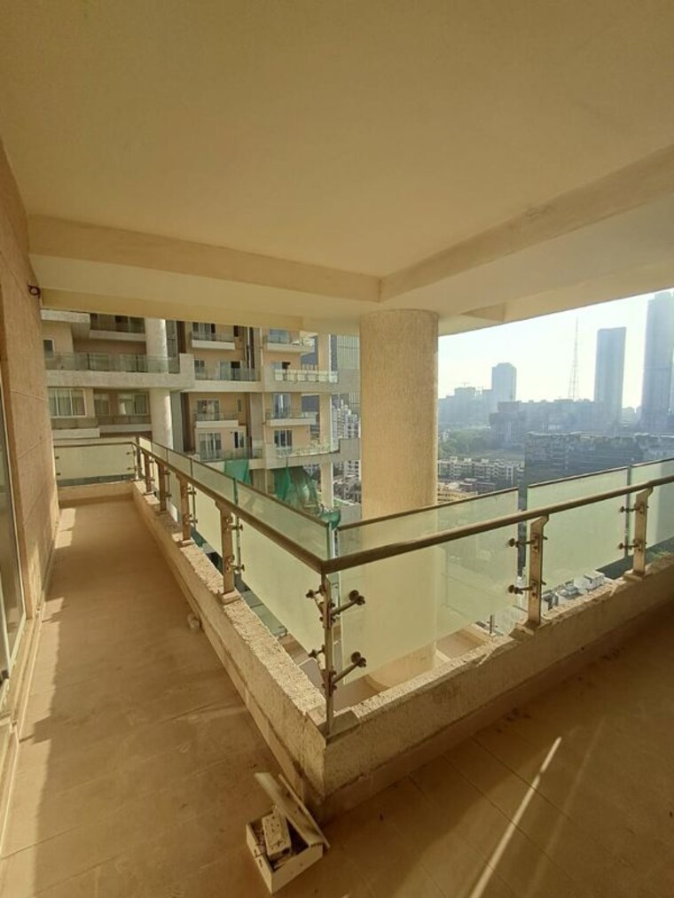 Balcony, indiabulls-sky-suites 3 Bedroom 3485 Sq.Ft. Apartment In Lower Parel Mumbai 9839407