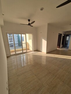 3 BHK Apartment For Sale in Landcraft Golflinks Plaza