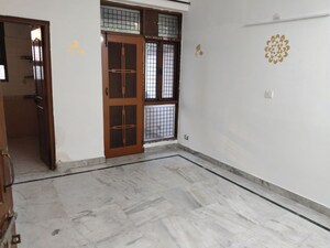 Room in 3 BHK Apartment at Sector 21c – for Rent