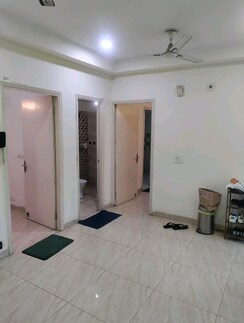 2 BHK Apartment For Rent in Gaur 14th Avenue High Street